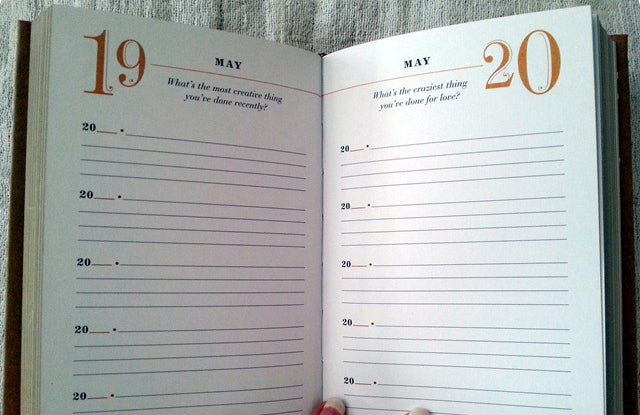 Q&A a Day: 5-Year Journal (Hardback)