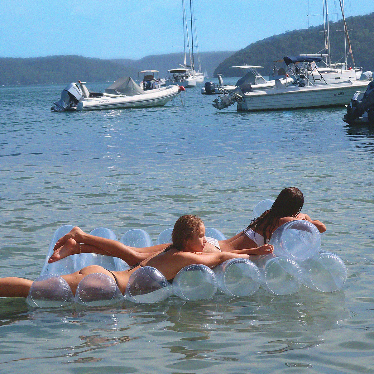 Sunnylife: Luxe Twin Tube - Lilo Le Weekend Clear