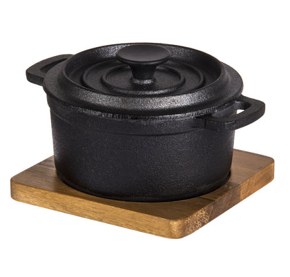 Davis & Waddell: Fine Foods Cast Iron Pot with Lid & Acacia Trivet